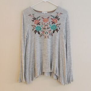 Coco + Jaimeson Floral Embroidered Sweater Long Flute Sleeve Light Grey - L
